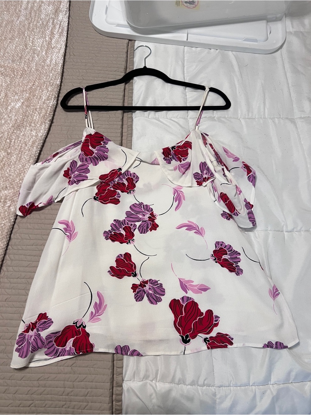 Bardot Women’s White Floral Cold-Shoulder Top with Pink and Red Blooms